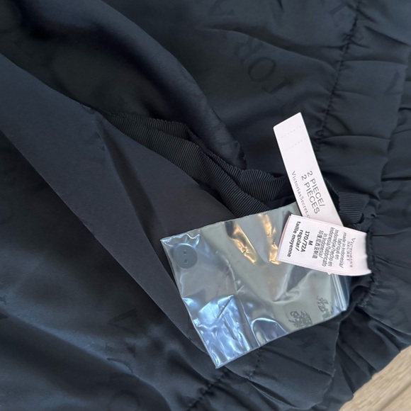 New Victoria's Secret satin pj set size M - Picture 5 of 7